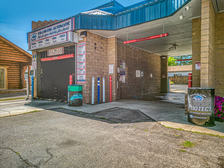 More Photos Of 640 Main Street, Chester Carwash For Sale