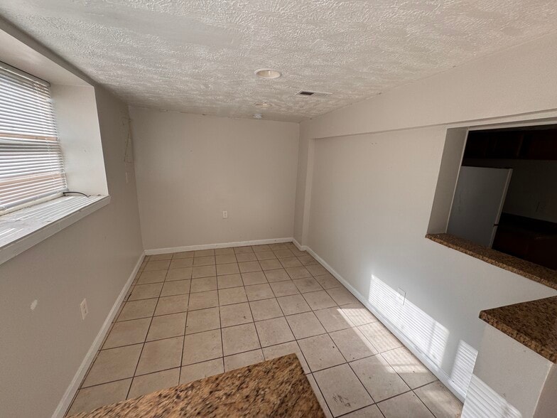 More Photos Of 2048 4th Ave, Cincinnati Multifamily For Sale