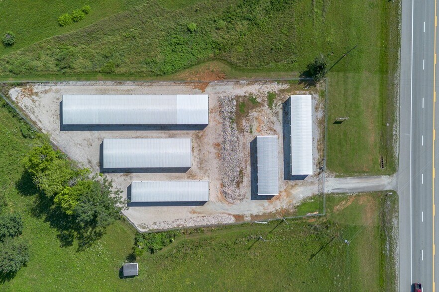 More Photos Of 2821 Highway 43 S, Leoma Specialty For Sale