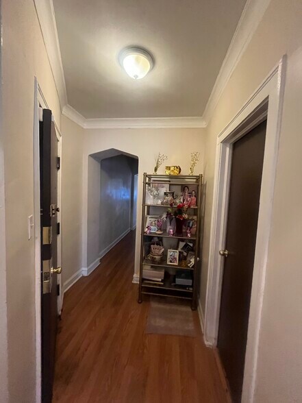 More Photos Of 7951 S Burnham Ave, Chicago Multifamily For Sale