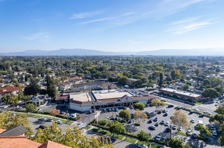 More Photos Of 2555-2615 The Alameda, Santa Clara Storefront For Sale