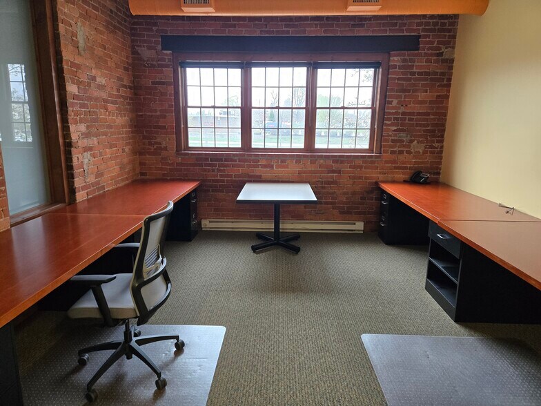 More Photos Of 2020 E Washington Blvd, Fort Wayne Loft Creative Space For Lease