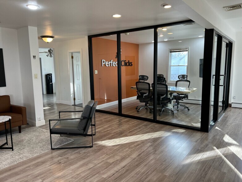 More Photos Of 354 Kingston Rd, Parsippany Office For Sale