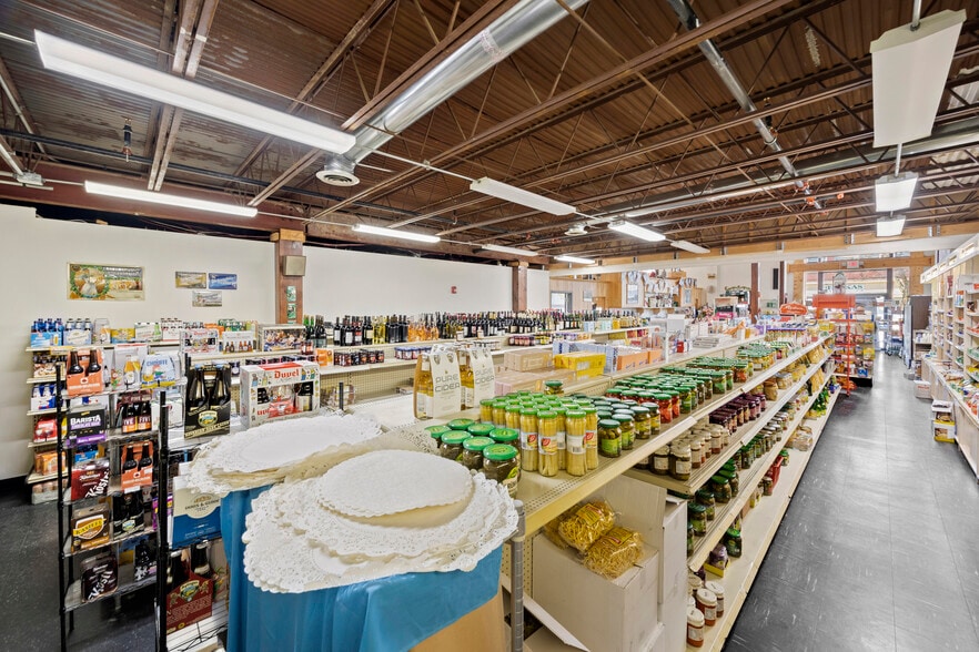 More Photos Of 2717 Lorain Ave, Cleveland Restaurant For Sale