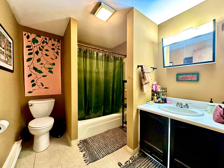 More Photos Of 18 Orchard St, Northampton Apartments For Sale