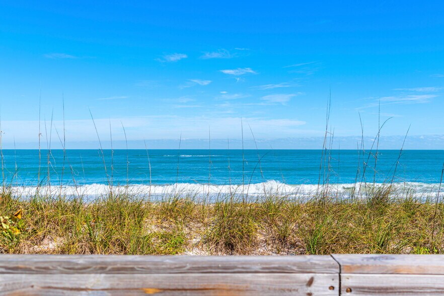 More Photos Of 9300 N A1A, Vero Beach Freestanding For Sale
