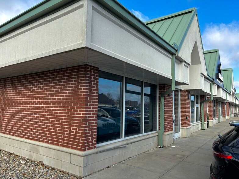More Photos Of 3252 Ginger Creek Dr, Springfield Storefront Retail Office For Lease