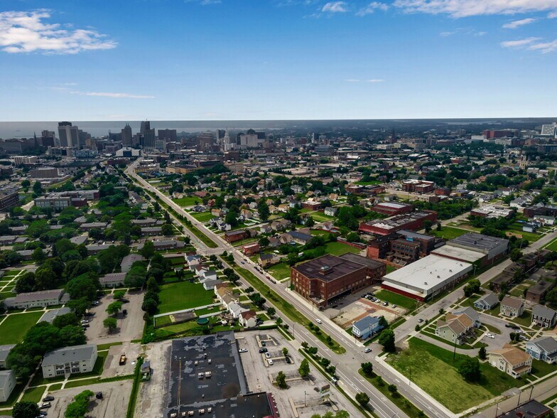 More Photos Of 203 Pratt St, Buffalo Manufacturing For Sale
