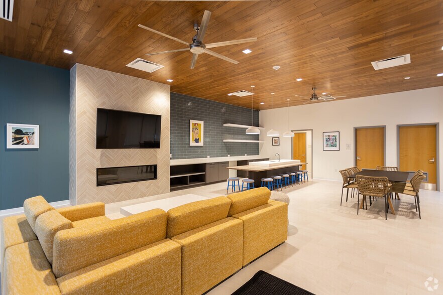 More Photos Of 6315 Forbes Ave, Squirrel Hill Apartments For Lease