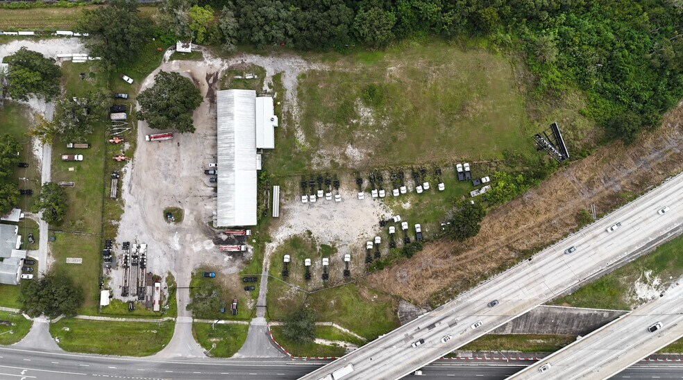 More Photos Of 9879 US Highway 301 N, Tampa Warehouse For Lease