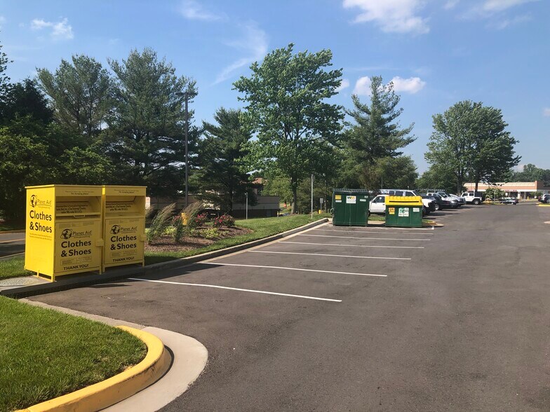 More Photos Of 18237-18247 Flower Hill Way, Gaithersburg Medical For Lease