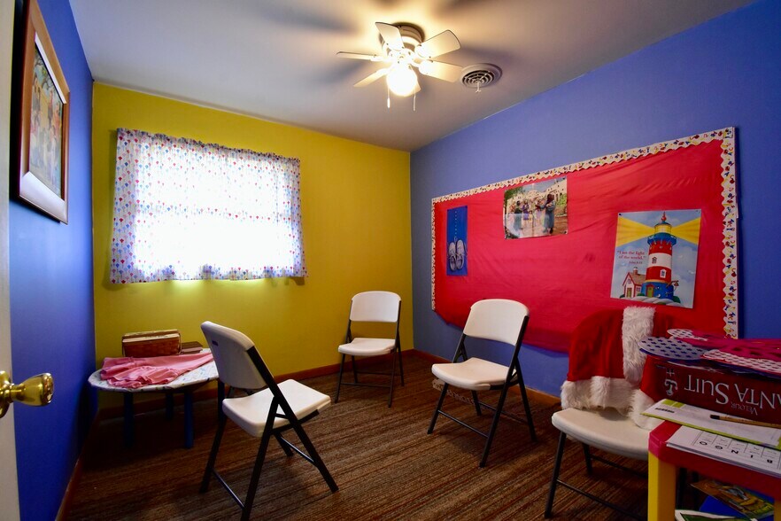 More Photos Of 389 S Miller Rd, Saginaw Religious Facility For Sale