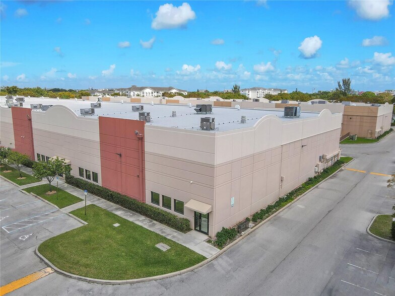 More Photos Of SW 12th Ave, Dania Beach Industrial For Sale