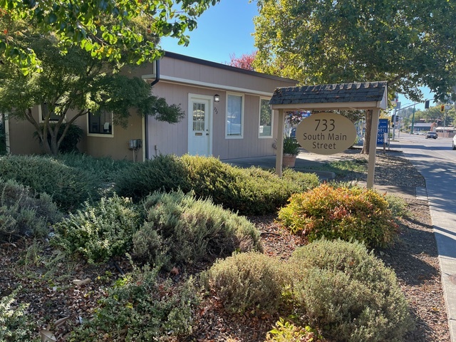 Primary Photo Of 733 S Main St, Willits Office For Sale