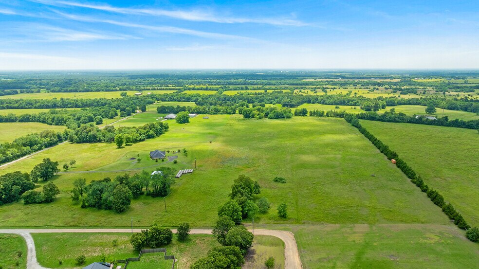 More Photos Of TBD County Road 12200, Paris Land For Sale