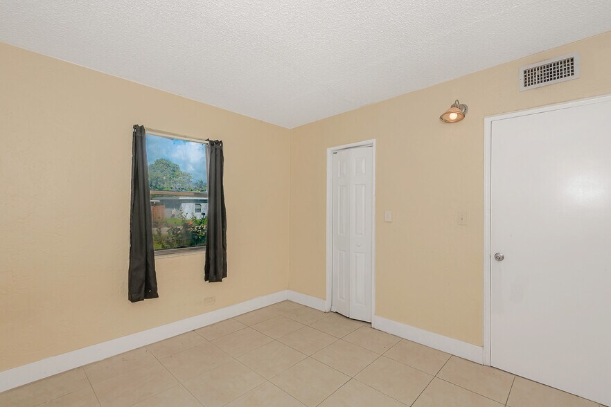 More Photos Of 416 NW 19th Ave, Fort Lauderdale Specialty For Sale