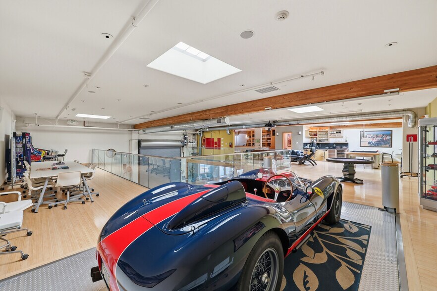 More Photos Of 429-447 Lambert Ave, Palo Alto Warehouse For Lease