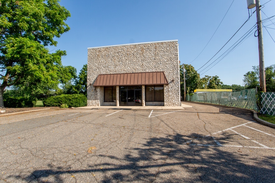 More Photos Of 329 Lincoln Hwy, Fairless Hills Warehouse For Sale