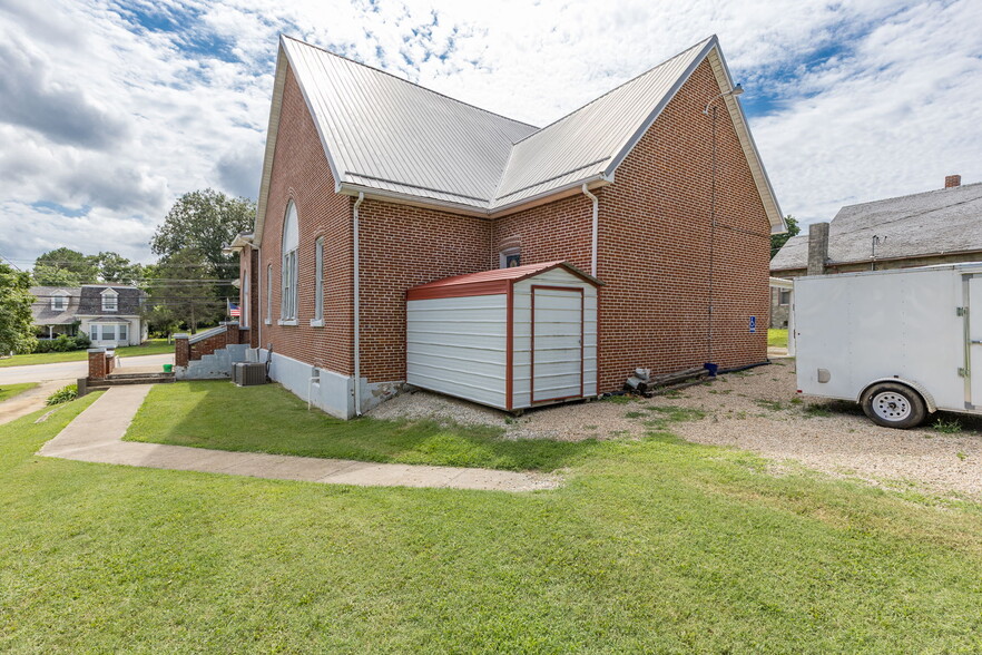 More Photos Of 408 W Main St, Park Hills Religious Facility For Sale