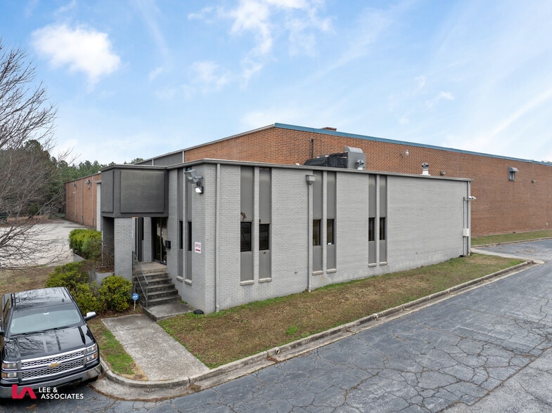 More Photos Of 800 Wharton Dr SW, Atlanta Distribution For Sale