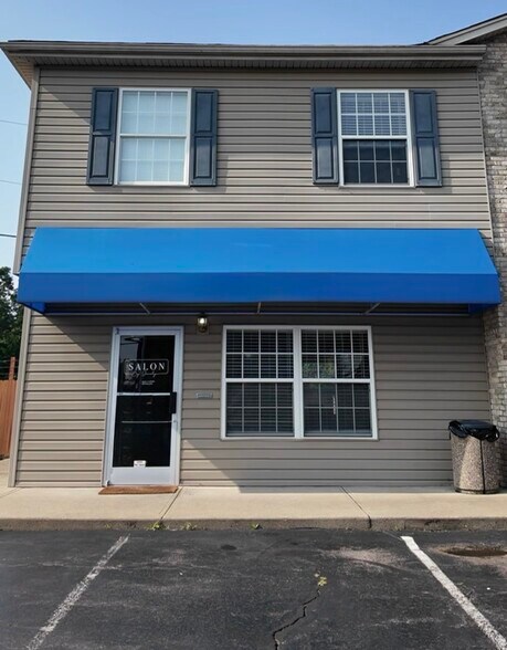 More Photos Of 1014 Hospital Dr, Batavia Storefront Retail Office For Lease