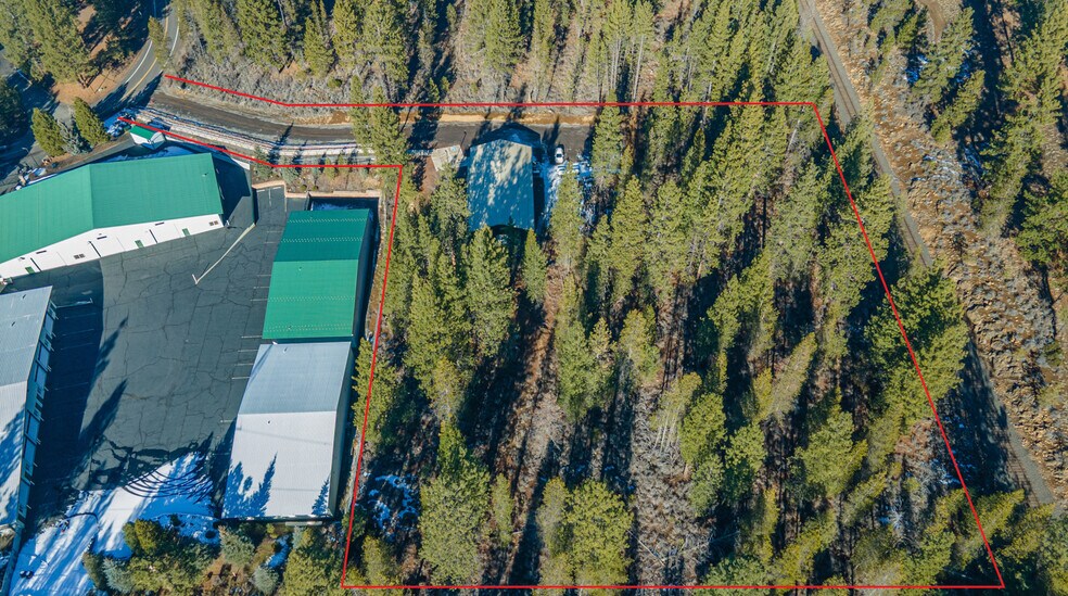 More Photos Of 56870 Enterprise Dr, Sunriver Flex For Sale