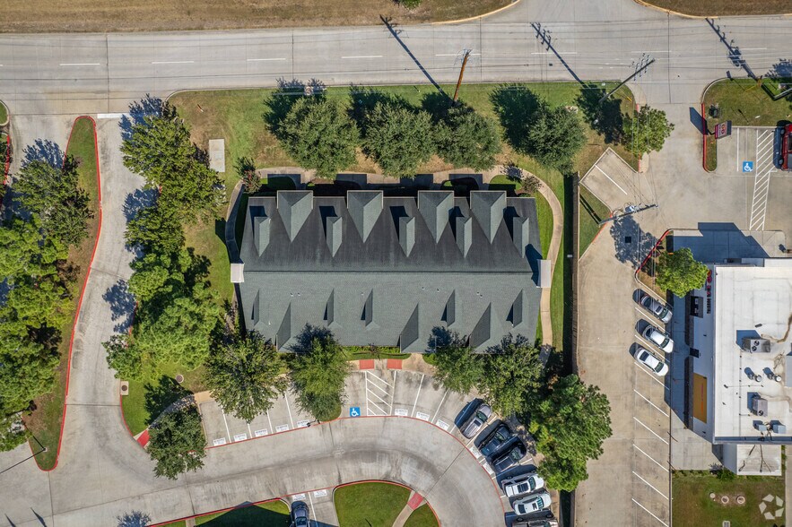 More Photos Of 11601 Spring Cypress Rd, Tomball Office For Sale