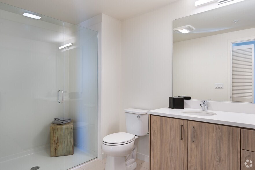 More Photos Of 3093 Broadway, Oakland Apartments For Lease