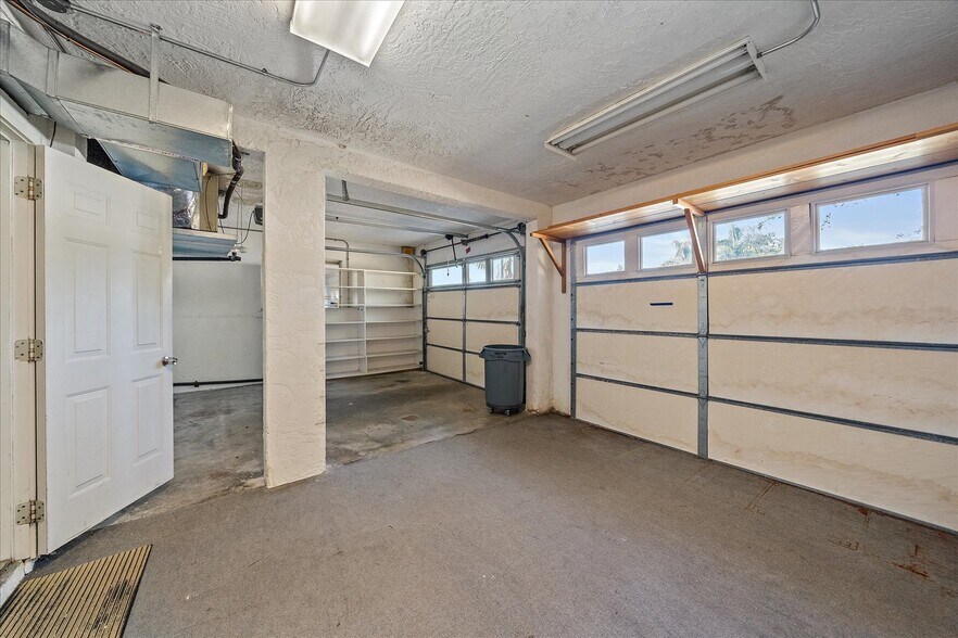 More Photos Of 4242 McIntosh Ln, Sarasota Storefront Retail Office For Sale