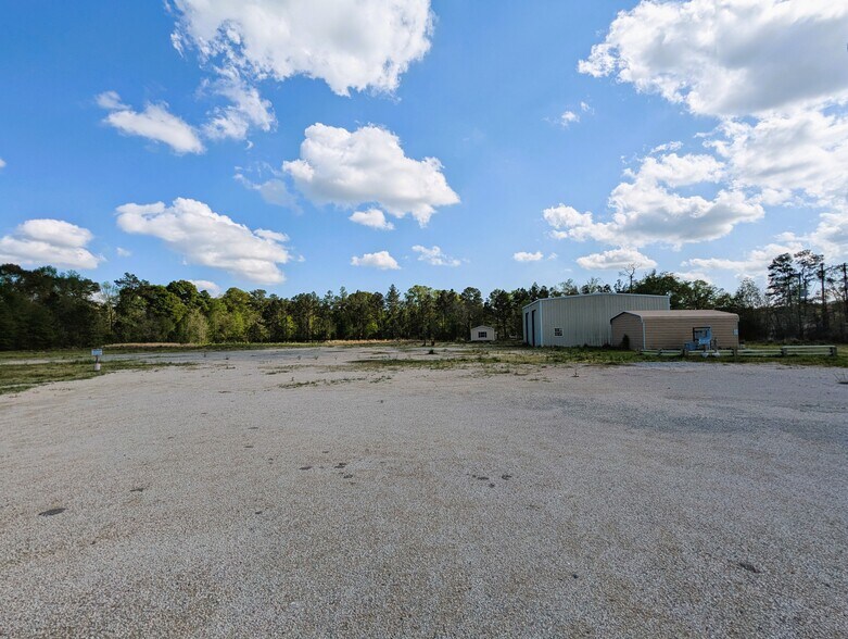 More Photos Of 16595 I-10, Vidor Land For Sale
