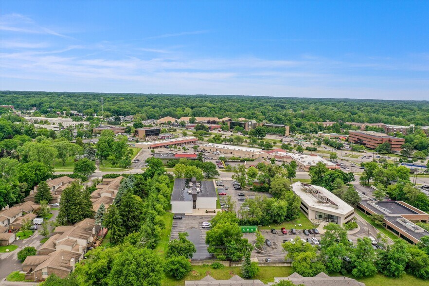 More Photos Of 26771 W 12 Mile Rd, Southfield Medical For Lease