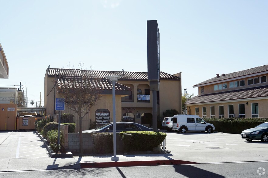 More Photos Of 316 W Carson St, Carson Office For Lease