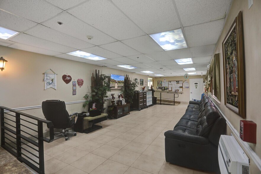 More Photos Of 1722 Madison St, Hollywood Assisted Living For Sale