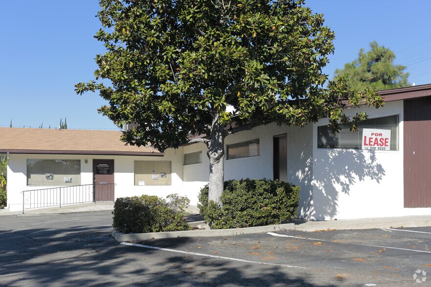 Primary Photo Of 180 W Willow St, Pomona Medical For Lease