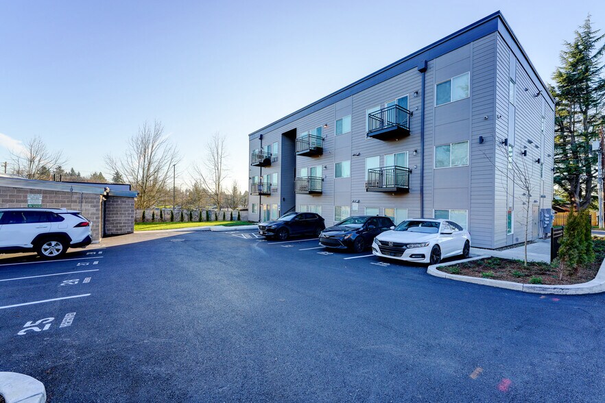 More Photos Of 3254 SE 90th Pl, Portland Apartments For Sale