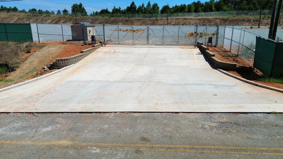 More Photos Of 7607 Little Egypt Road Rd, Stanley Land For Lease