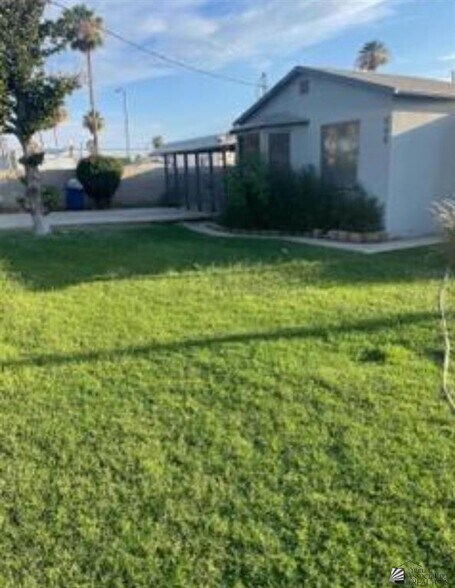 More Photos Of 584 S Avenue B, Yuma Multifamily For Sale