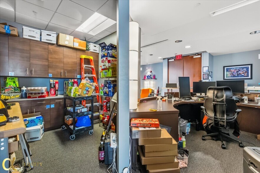 More Photos Of 189 S Orange Ave, Orlando Office Residential For Sale