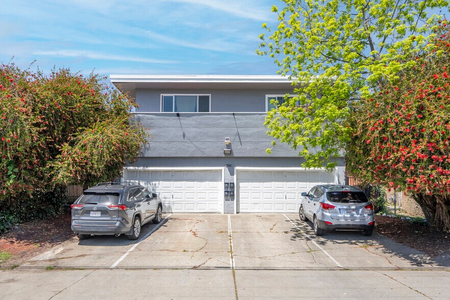 More Photos Of 2261 48 Ave, Oakland Apartments For Sale
