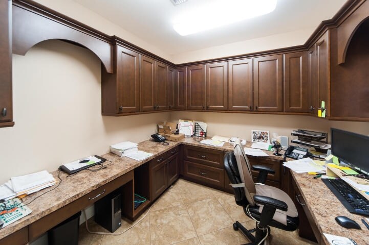 More Photos Of 295 Azalea Dr, Destin Warehouse For Sale