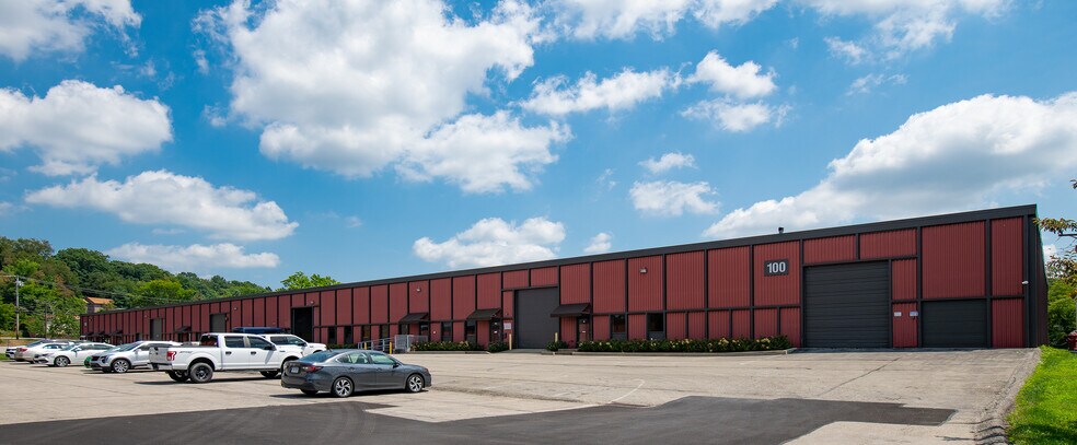 More Photos Of 100-160 Plum Industrial Ct, Pittsburgh Flex For Lease
