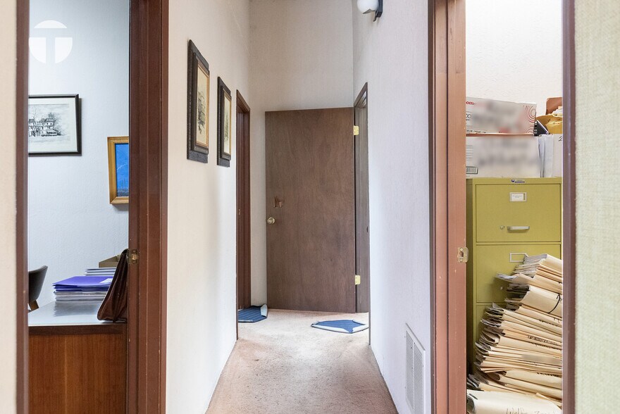 More Photos Of 2001-2005 S St, Sacramento Office For Sale