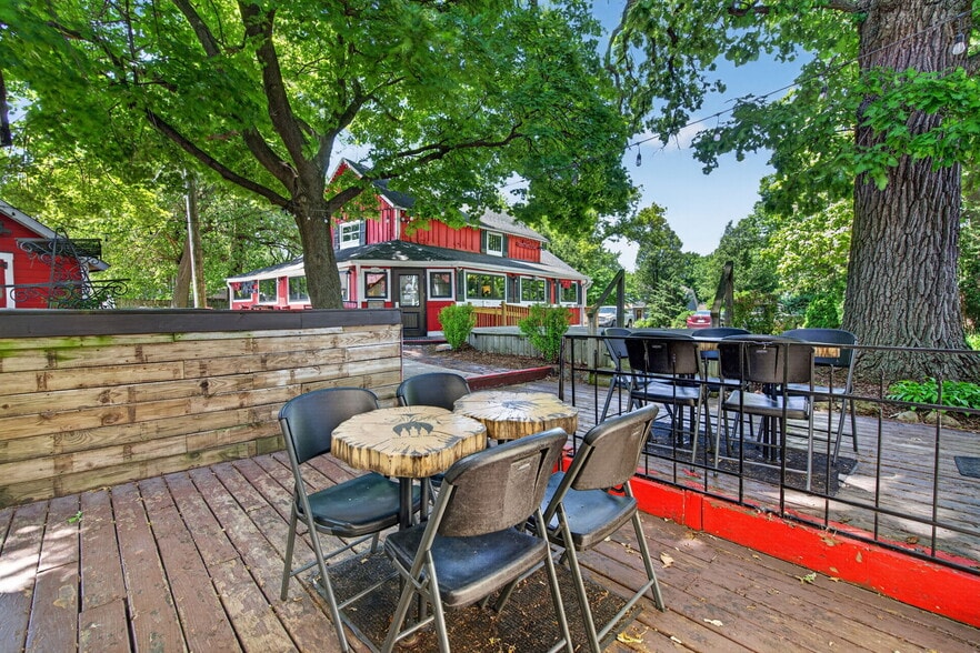 More Photos Of 211 W Railroad Ave, Bartlett Storefront Retail Residential For Sale