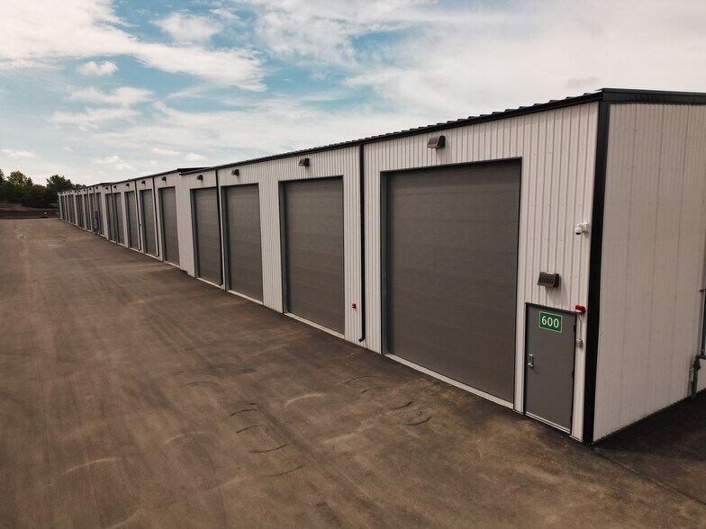 More Photos Of 27201 Township Road 532A, Parkland County Self Storage For Sale