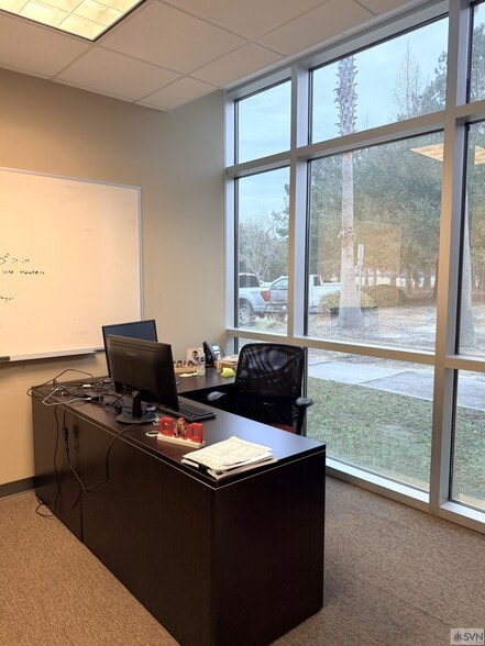 More Photos Of 20 Martin Ct, Savannah Medical For Lease