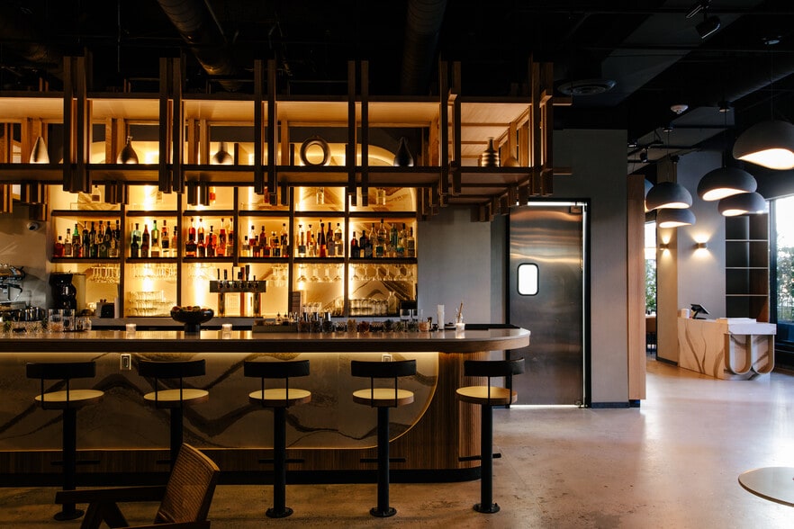 More Photos Of 101 N 1st Ave, Phoenix Office For Lease