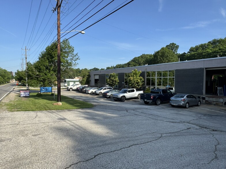 More Photos Of 25801-25851 Solon Rd, Bedford Heights Manufacturing For Lease