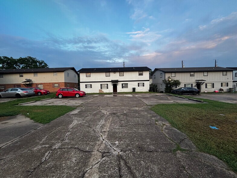 More Photos Of , Bryan Multifamily For Sale