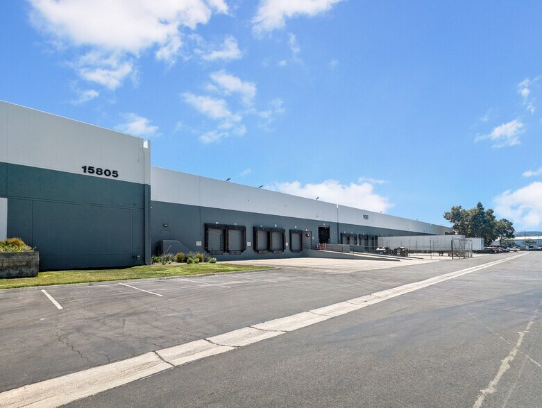 More Photos Of 15801-15811 E Valley Blvd, City of Industry Warehouse For Lease