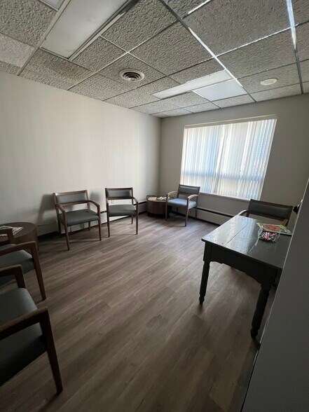 More Photos Of 170 East Ave, Lockport Office For Lease